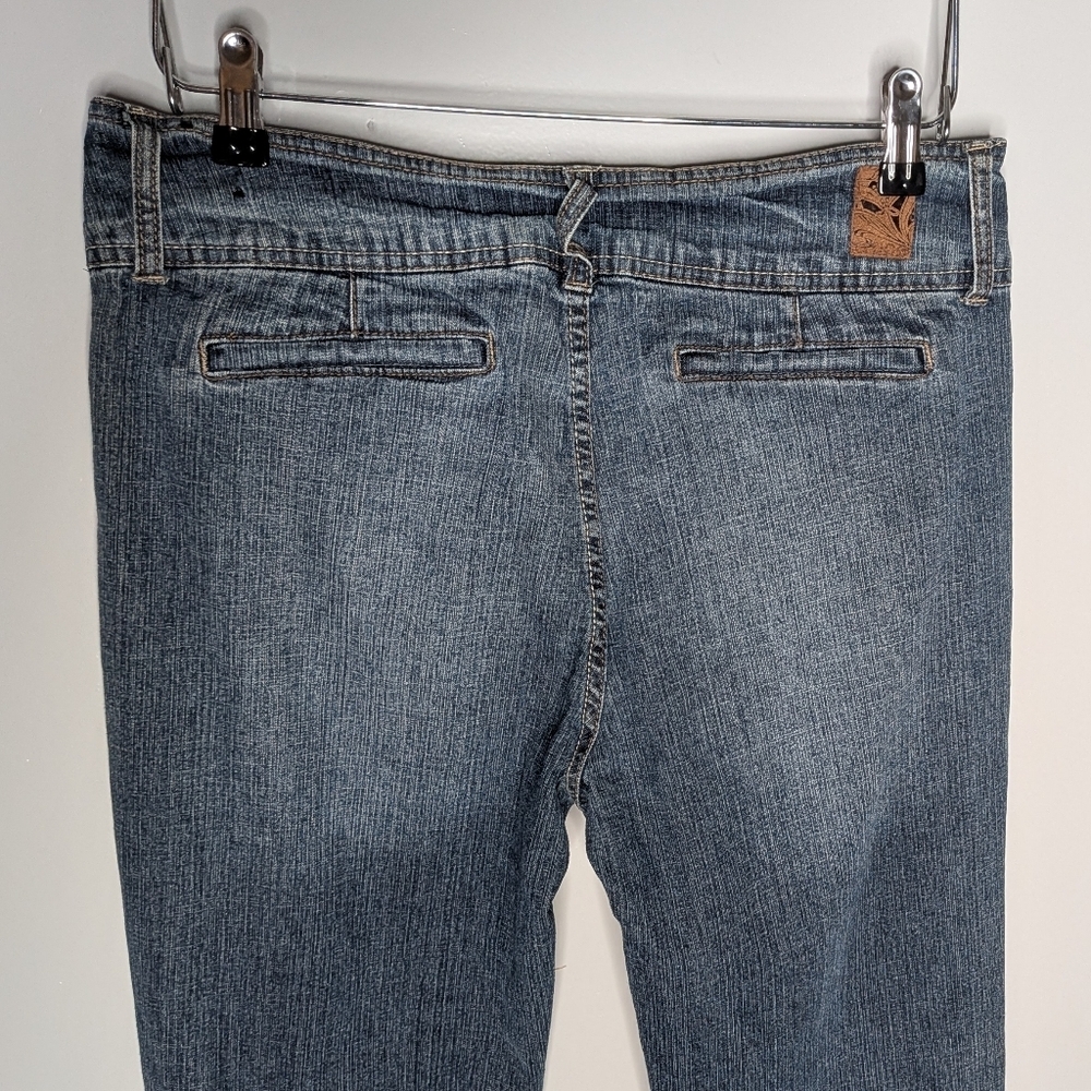 Truce Denim Flare Jeans Women’s Mid-Rise Medium Wash Stretch Bootcut Y2K Size 10 - Picture 7 of 12